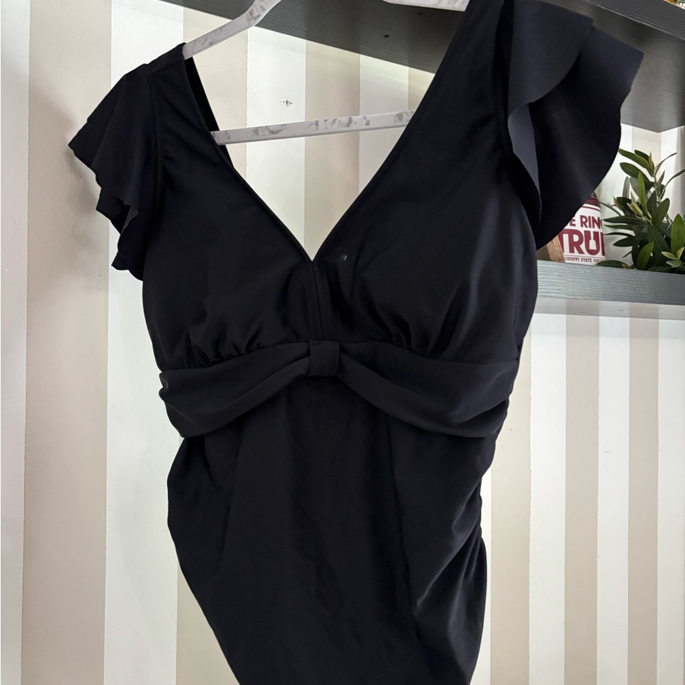 Elegant Black Ruffle Sleeve Dress